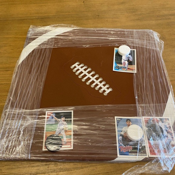 Football magnetic board for locker, man cave etc 16x16 - Picture 1 of 8